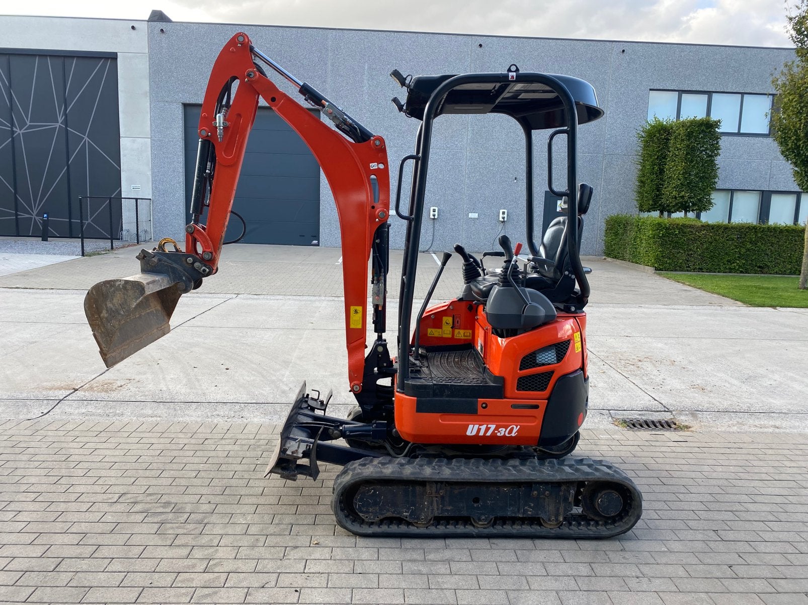 Kubota u 17, Ophalen, Graafmachine