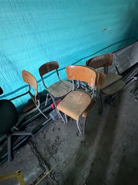 lot oude stoelen, Huis en Inrichting, Ophalen, Gebruikt, Hout, Vijf, Zes of meer stoelen