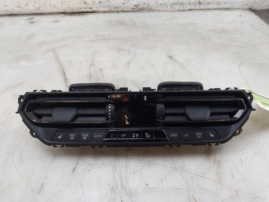BEDIENINGSPANEEL VERWARMING BMW 1 serie (F40) (01-2019/-), Auto-onderdelen, Gebruikt, BMW, Petuelring 130
80809  München, DE, Bayerische Motoren Werke AG