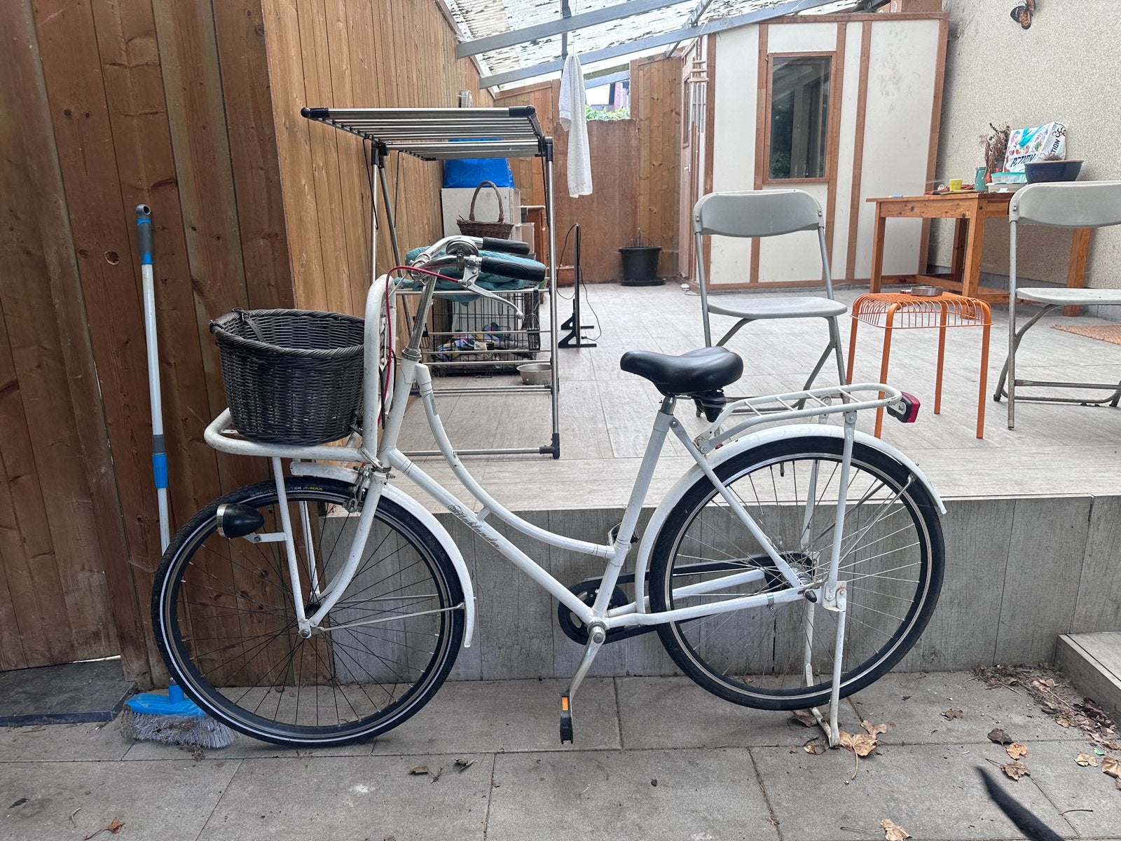 Witte highlander stadsfiets, Ophalen, Zo goed als nieuw