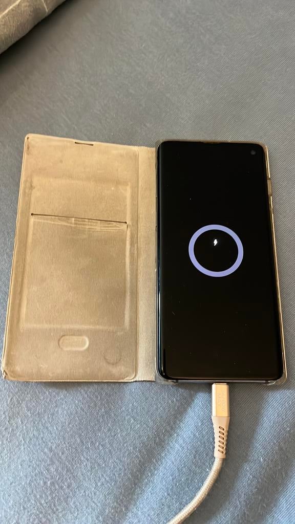 Samsung Galaxy S10 + origineel hoesje - Moet dringend weg!!, Télécoms, Téléphonie mobile | Housses, Coques & Façades | Samsung