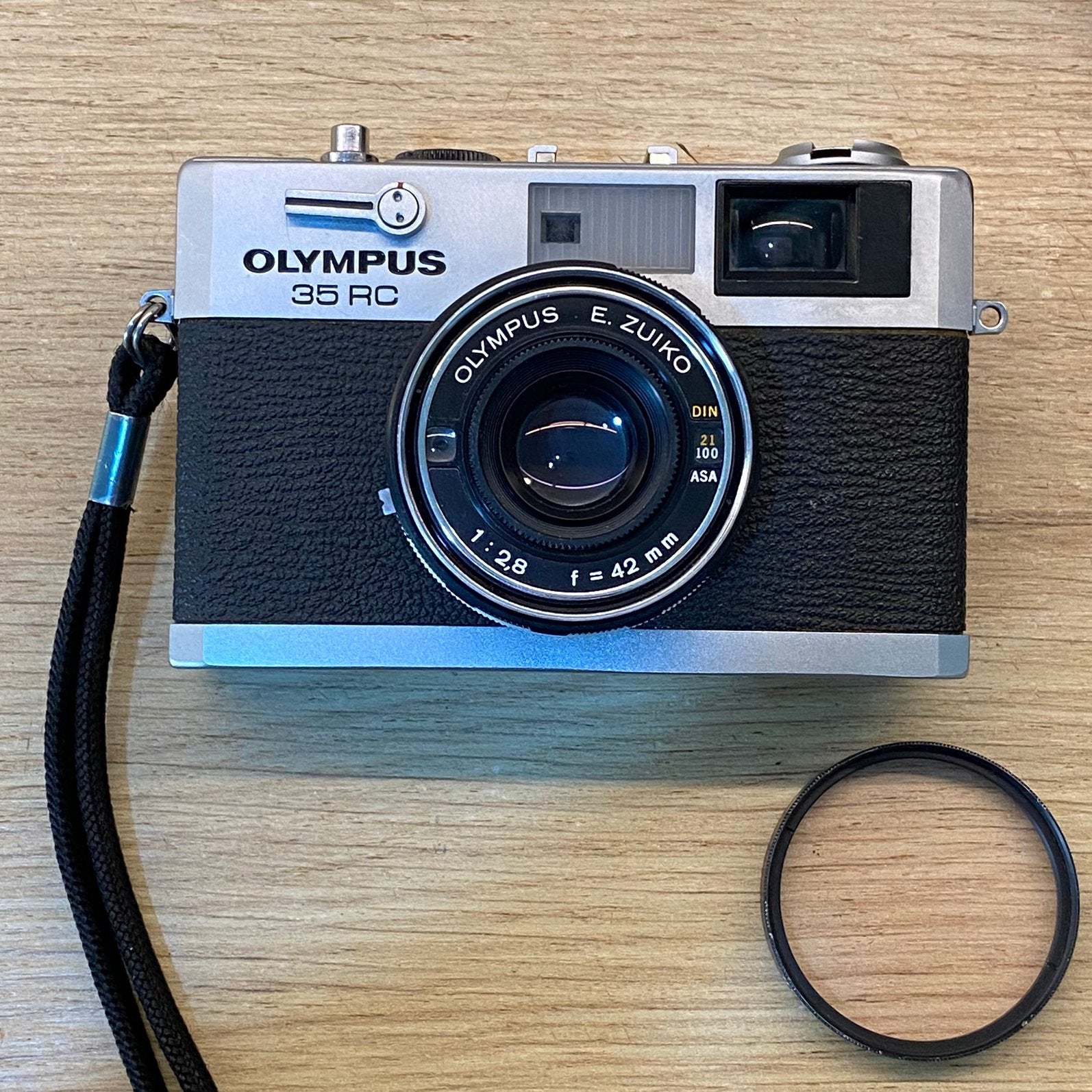Olympus 35 RC, Olympus E.Zuiko 42mm f2.8* zo goed als nieuw, Audio, Tv en Foto, Fotocamera's Analoog, Zo goed als nieuw, Compact