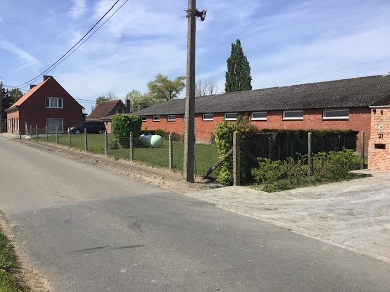 alleenstaande woning met grote loods ( kleine hoeve ), Immo, Kortemark, Verkoop zonder makelaar, 1000 tot 1500 m²