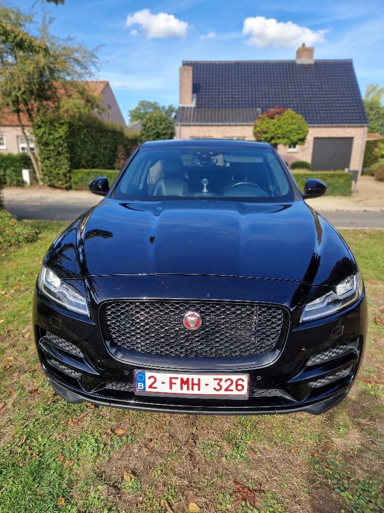 JAGUAR F-PACE 2.0D AWD LICHTE VRACHT AUTOMAAT, Auto's, Automaat, 4 deurs, 4 cilinders, Zwart