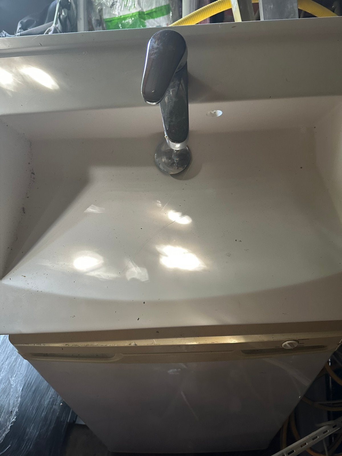 Moderne lavabo, Ophalen, Zo goed als nieuw