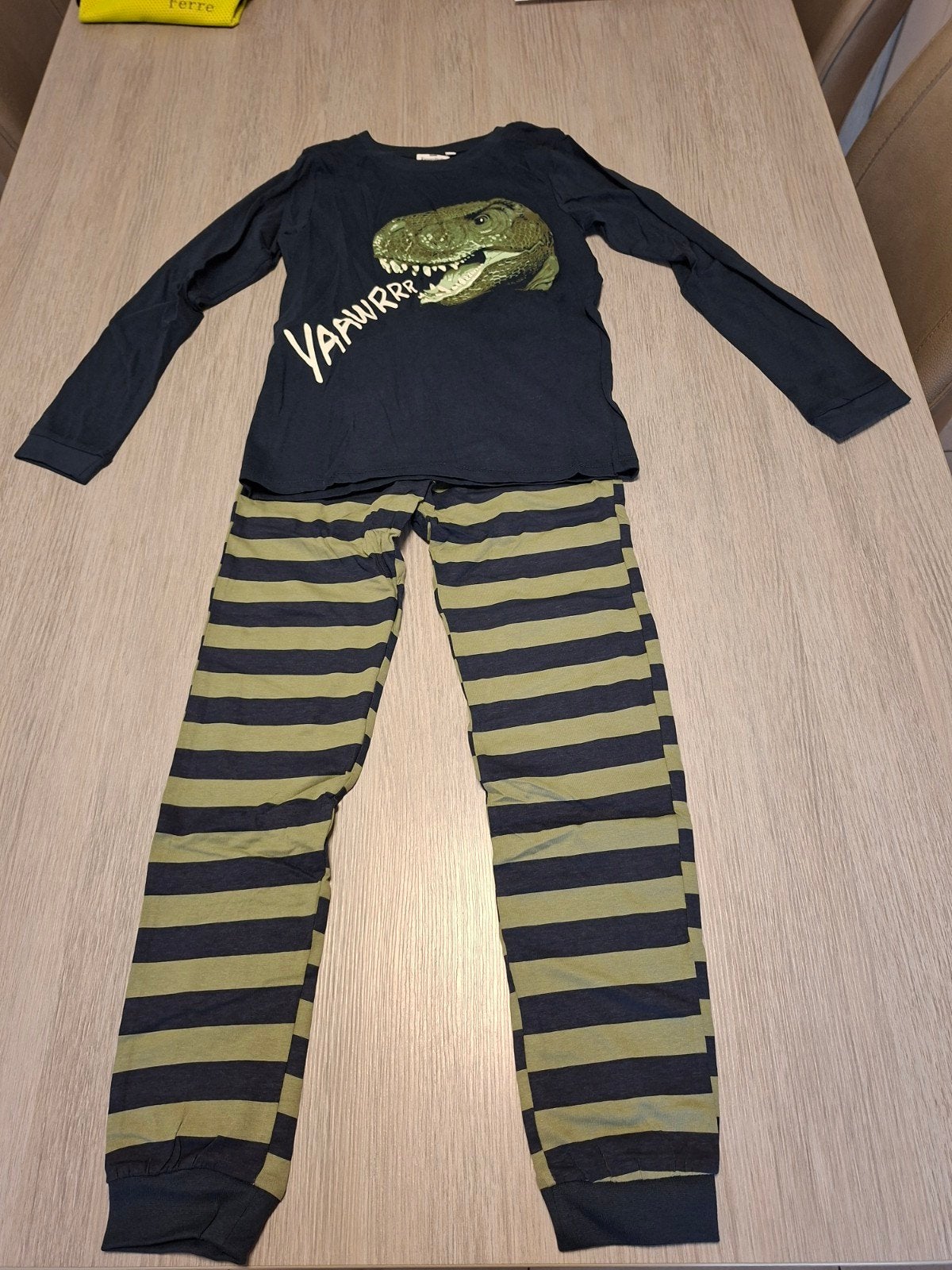 pyjama Essentials 134/140, Kinderen en Baby's, Nacht- of Onderkleding, Jongen of Meisje, Essentials, Ophalen of Verzenden