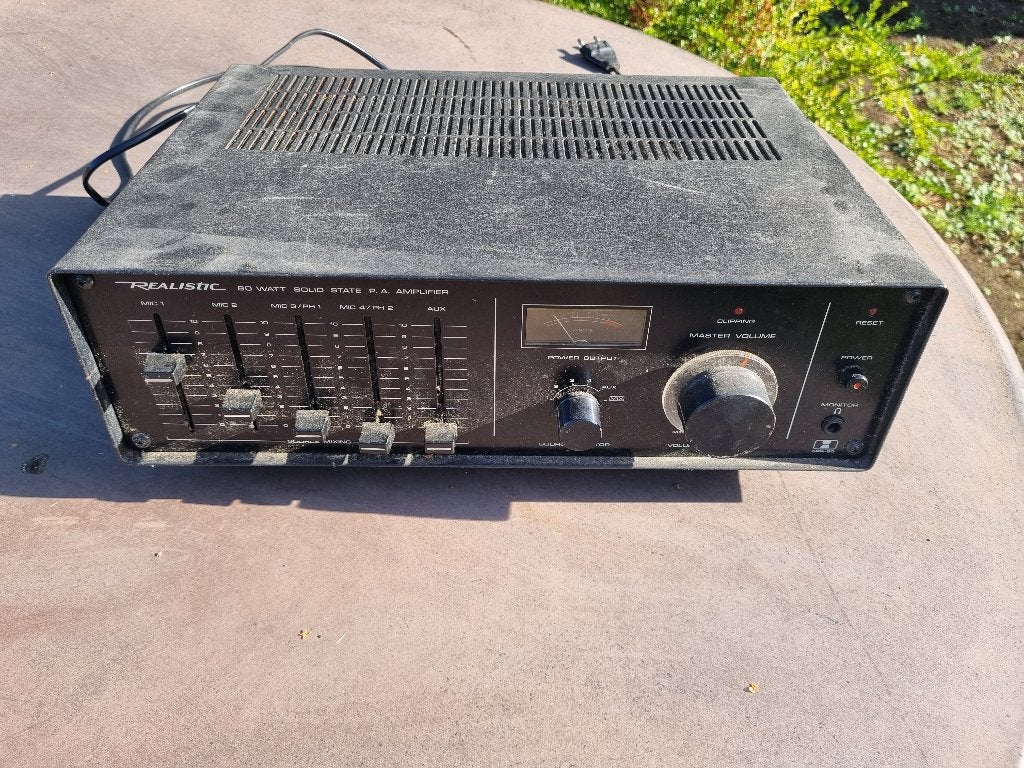 Versterker Realistic, TV, Hi-fi & Vidéo, Enlèvement, Utilisé, 60 à 120 watts, Autres marques