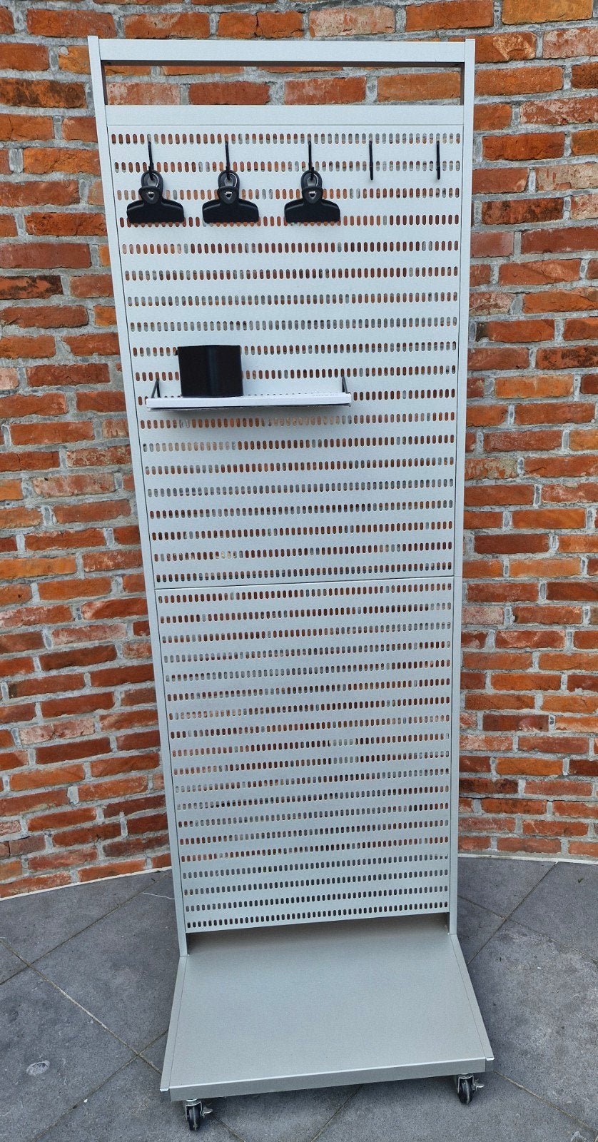 Magnetische organizer op wieltjes, Ophalen