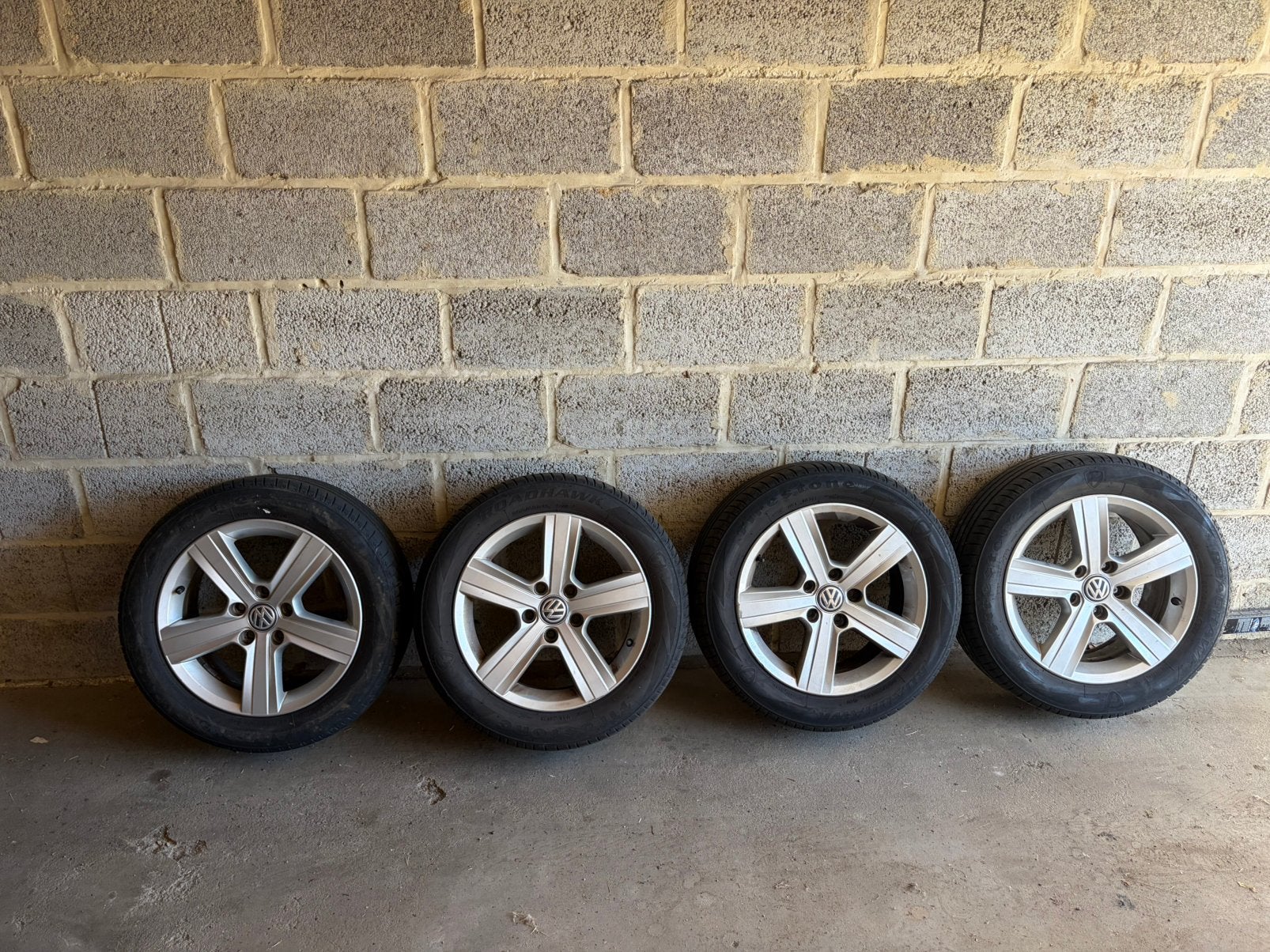 4 jantes Volkswagen 16” avec pneus – 205/55 R16, Enlèvement, 16 pouces, Pneu(s)