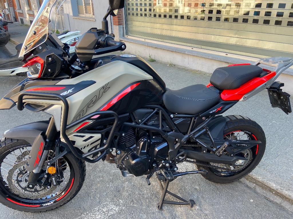 BENELLI TRK 702 X, Motoren, 2 cilinders, Occasion, Sportuitlaat, Bedrijf