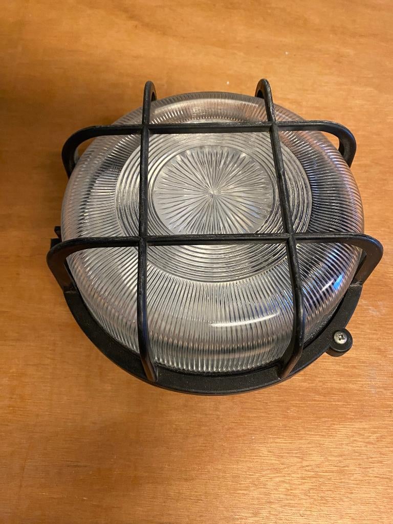 1 lampe pour balcon/cabanon/extérieur et 1 lampe intérieure, Enlèvement ou Envoi, Comme neuf