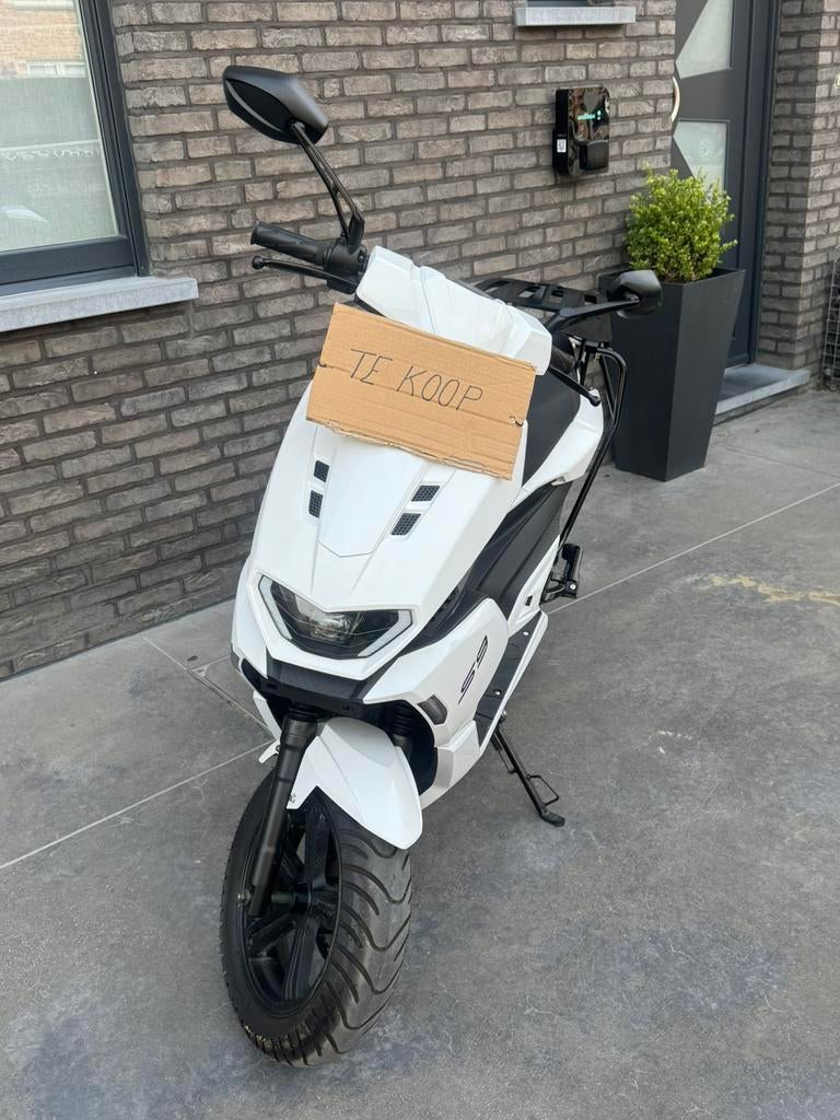 Scooter La Souris 100% elektr dubbele batterij radius 120km, Fietsen en Brommers, Steps, Zo goed als nieuw, Elektrische step (E-scooter)