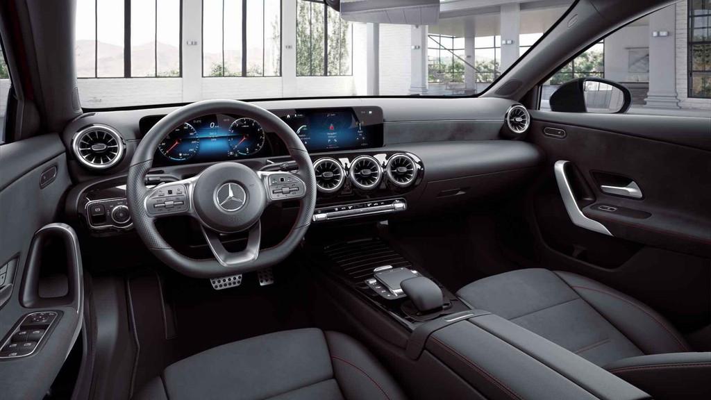 Mercedes-Benz A-klasse 200 D Hatchback AMG Line | Panoramisc, https://public.car-pass.be/vhr/f1f5f15a-d309-4e73-b934-bdc6cbc0a2d6