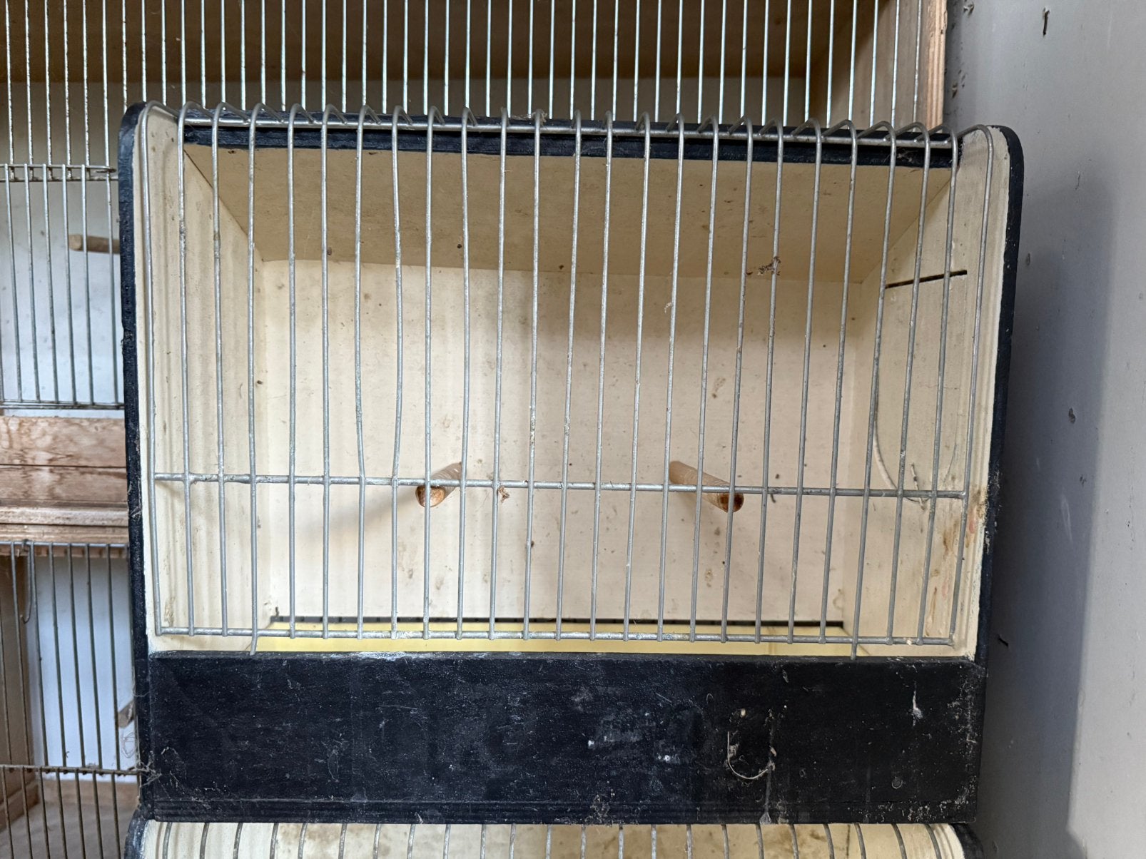 4 tt kooien in gebruikte staat, Ophalen, Gebruikt, Hout, Vogelkooi