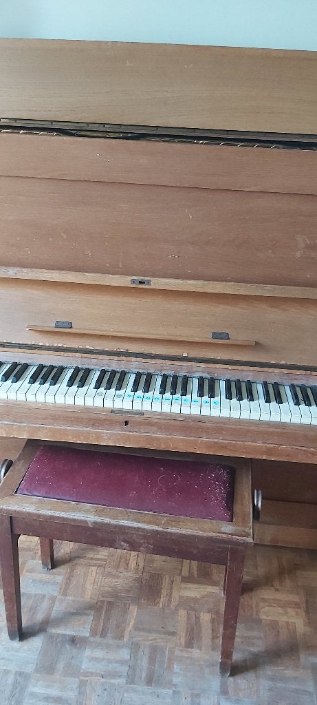 Piano debout Bülow avec chaise de piano, Musique & Instruments, Pianos, Enlèvement, Utilisé, Brun, Piano