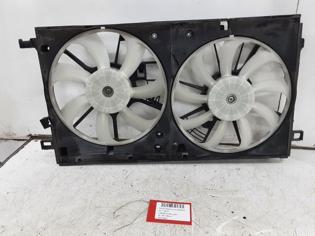 KACHEL VENTILATORMOTOR Toyota Corolla (E21) (163630T190S), Gebruikt, Mevr. I. Hauben, Toyota, Rue de l'Espoir 34 34
4030  GRIVEGNÉE, BE