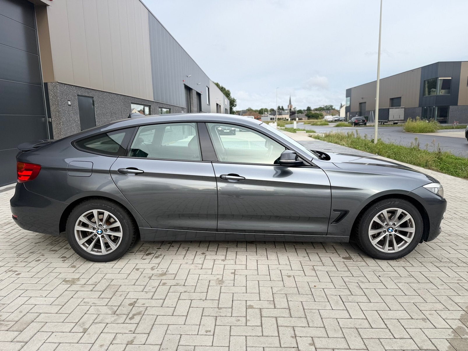 Bmw 318D GT 2014 manueel euro 6b, Auto's, BMW, Achterwielaandrijving, 1995 cc, 4 cilinders, Lederen bekleding