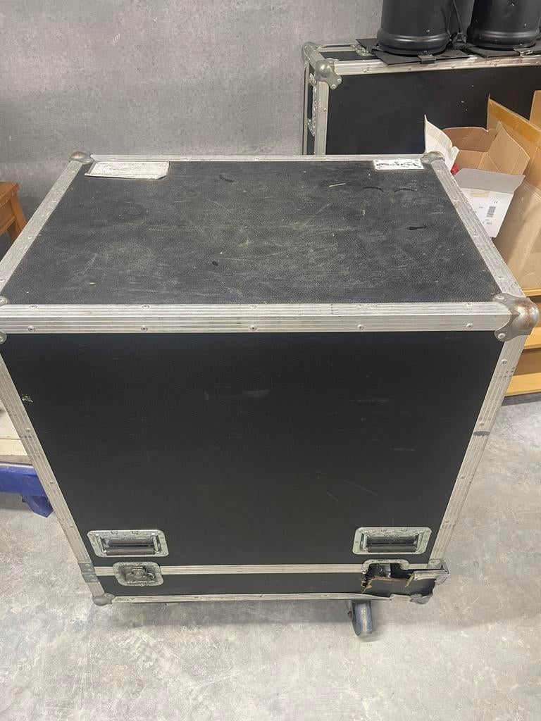 Stolp flightcase met schuif en bak voor PA frames, Ophalen, Zo goed als nieuw, Flightcase