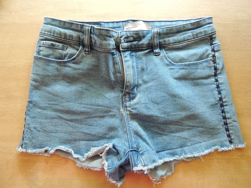 Jeans Short - Vero Moda, Kleding | Dames, Spijkerbroeken en Jeans, Blauw, Vero Moda, Ophalen of Verzenden, Zo goed als nieuw