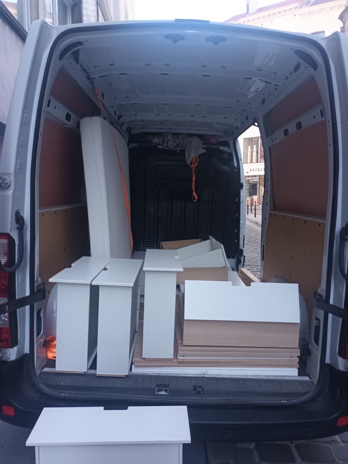 Location Camionnette avec chauffeur, Offres d'emploi