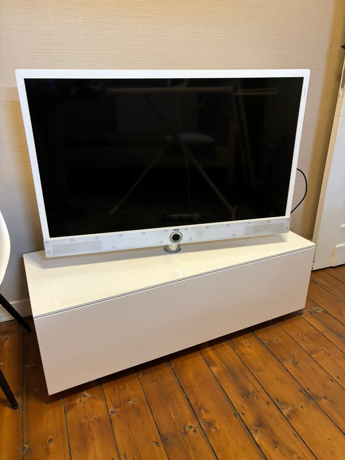 Loewe TV met Loewe TV kast, Enlèvement, Utilisé, 50 à 100 cm