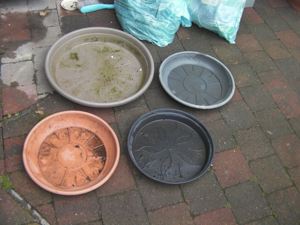 4 ronde plastic bloempotschalen, Tuin en Terras, Ophalen, Kunststof, Gebruikt, Rond
