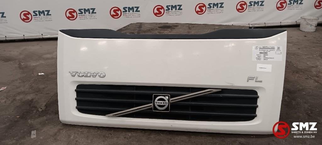 Occ calandre Volvo, Autos : Pièces & Accessoires, Utilisé, Volvo, Carrosserie et Tôlerie