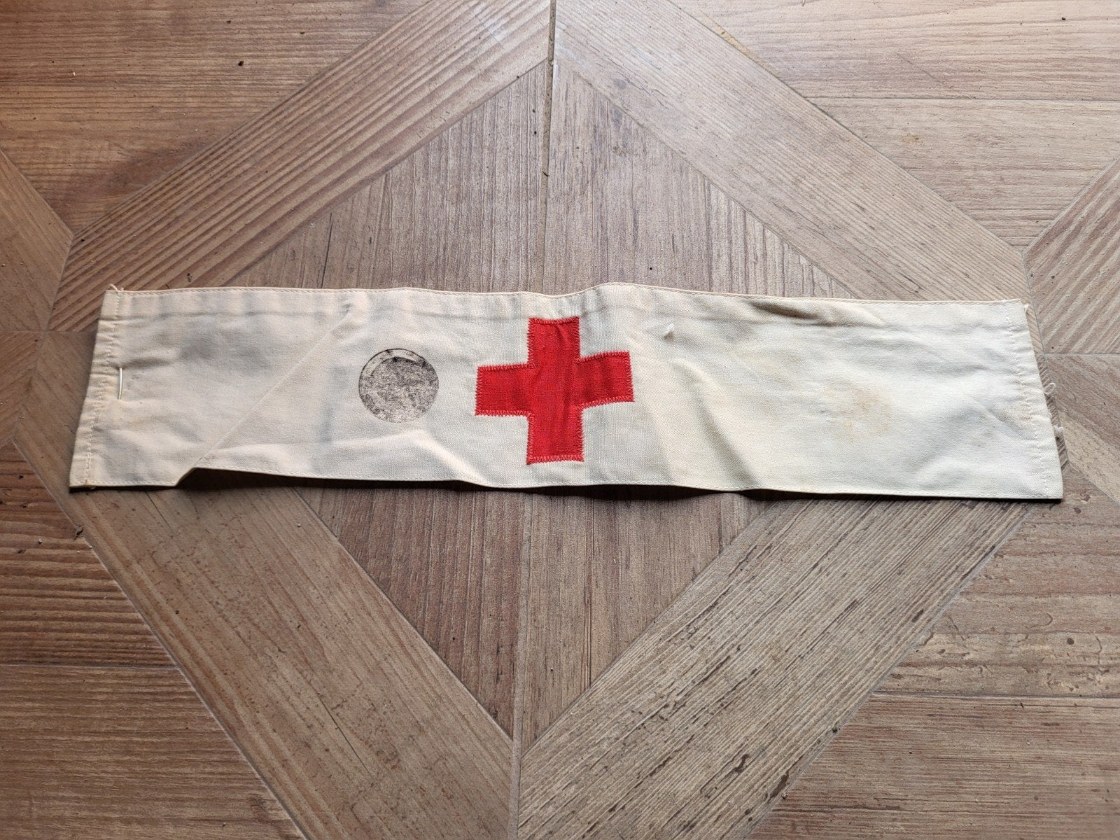 brassard infirmier, US 2WW, Collections, Envoi
