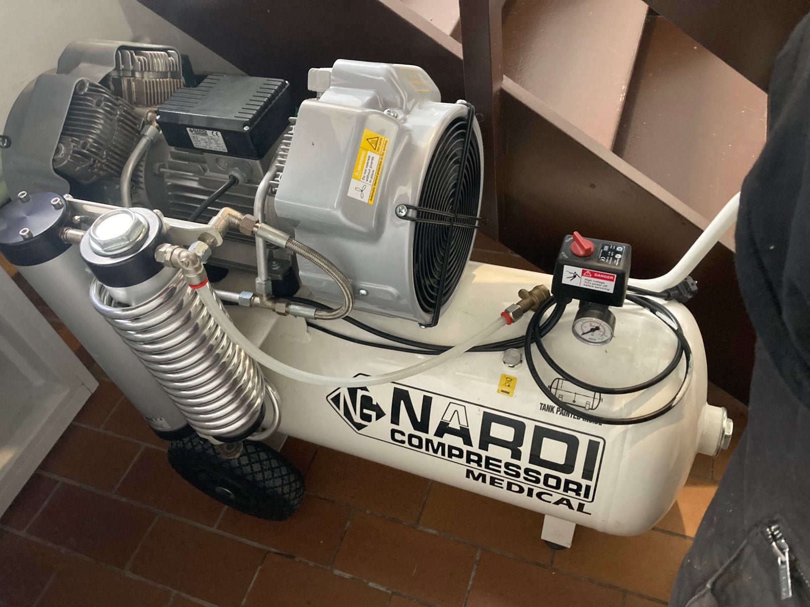 Compresseur Nardi 90 litres 8 bars, Enlèvement, Comme neuf