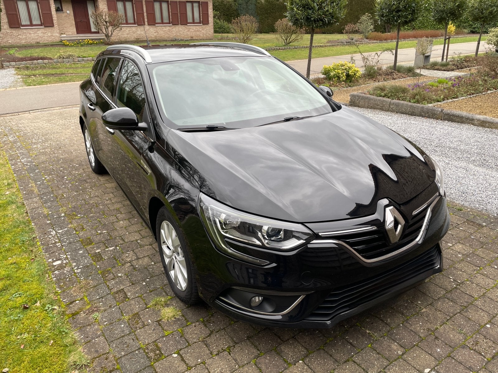 Renault Megane SW 1.33 TCe Limited, Voorwielaandrijving, Stof, Euro 6, Zwart