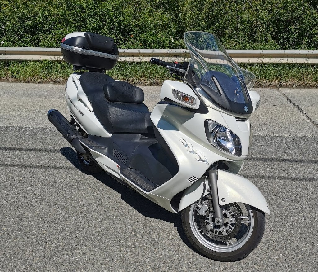 SUZUKI BURGMAN 650 - 2011, Motos, Scooter, Occasion, Plus de 35 kW, Permis Moto A1 minimum