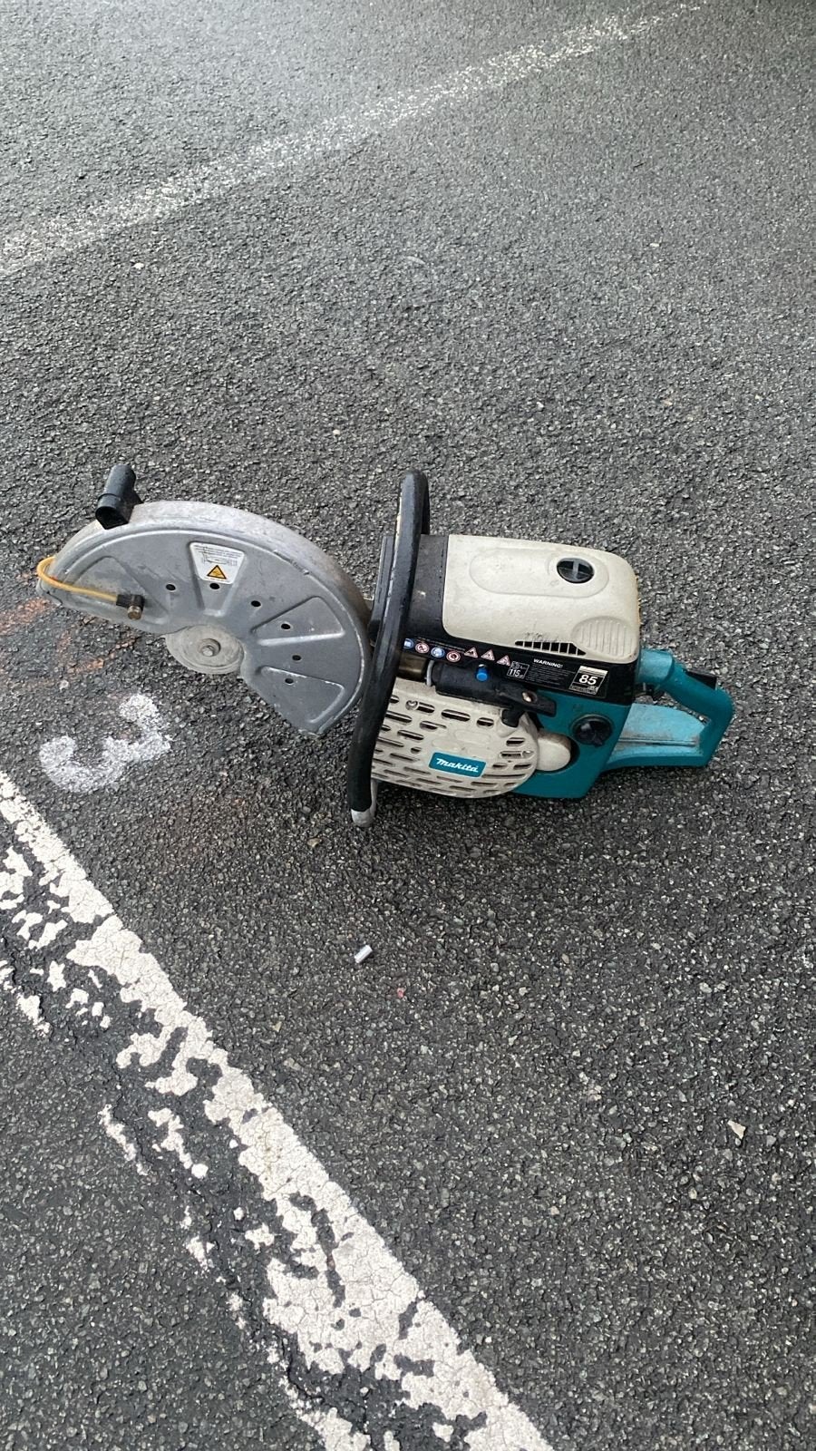 Makita betonzaag, Ophalen