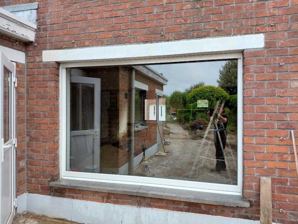 PVC raam met gemotoriseerd PVC rolluik., Double vitrage, 160 cm ou plus, 160 cm ou plus, Fenêtre de façade ou Vitre