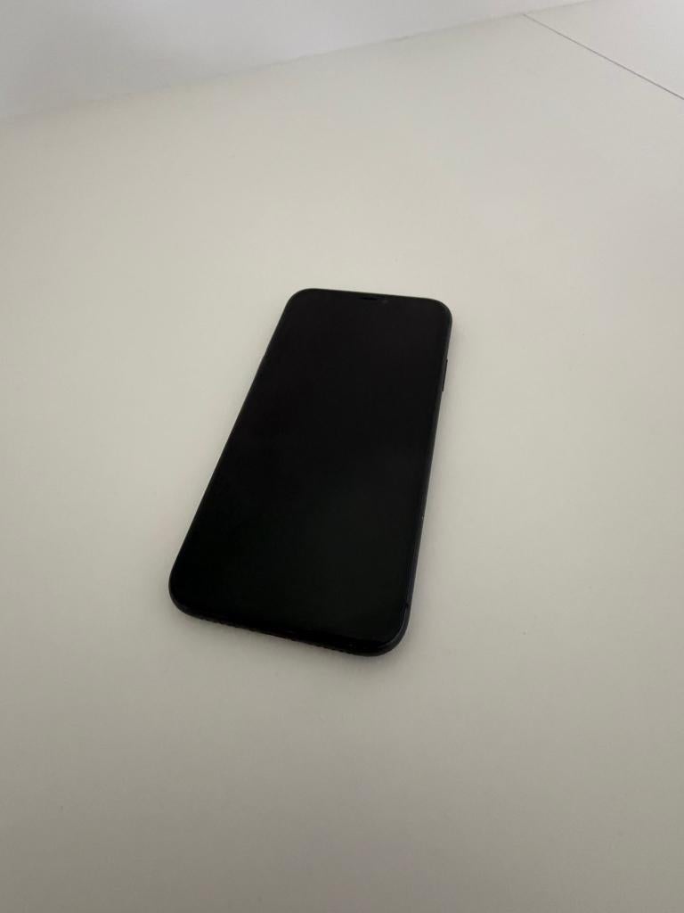 iPhone 11, Telecommunicatie, Mobiele telefoons | Apple iPhone, Ophalen, Gebruikt, Zwart, IPhone 11