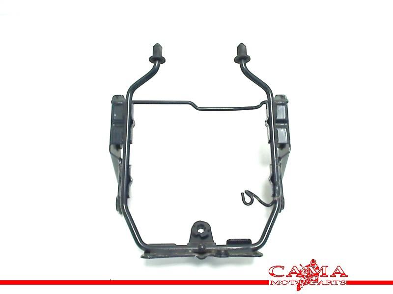 CARENAGE SUPPORT (UPPER) Suzuki GSR 600 2006-2010 (GSR600), Dhr. S. di Majo, Utilisé, Info@cama-motorparts.nl, P.J. Troelstraweg 8 8
3144 CX  MAASSLUIS, NL
