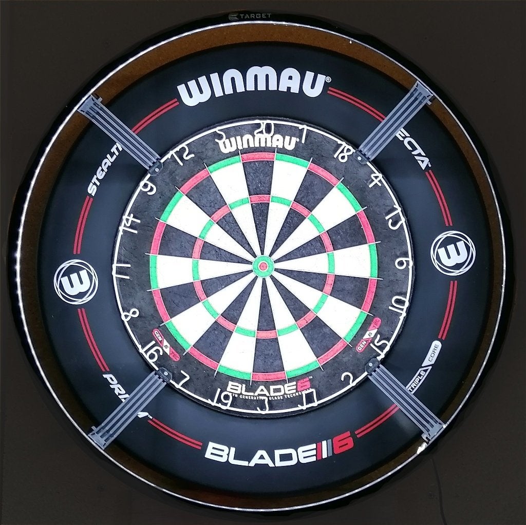 Winmau Blade 6, Surround Blade 6 et éclairage cible., Enlèvement, Comme neuf, Cible de fléchettes