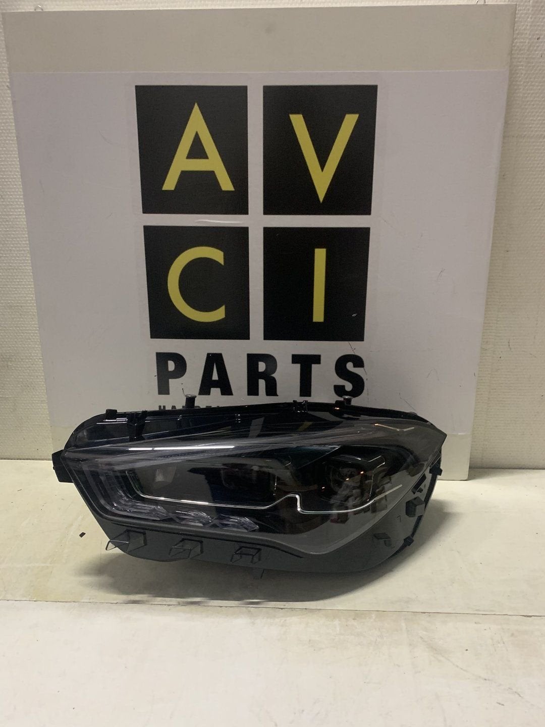 Koplamp Mercedes CLA w118 FACELIFT Multibeam A1189061301, Autos : Pièces & Accessoires, Utilisé, -, -, Enlèvement ou Envoi