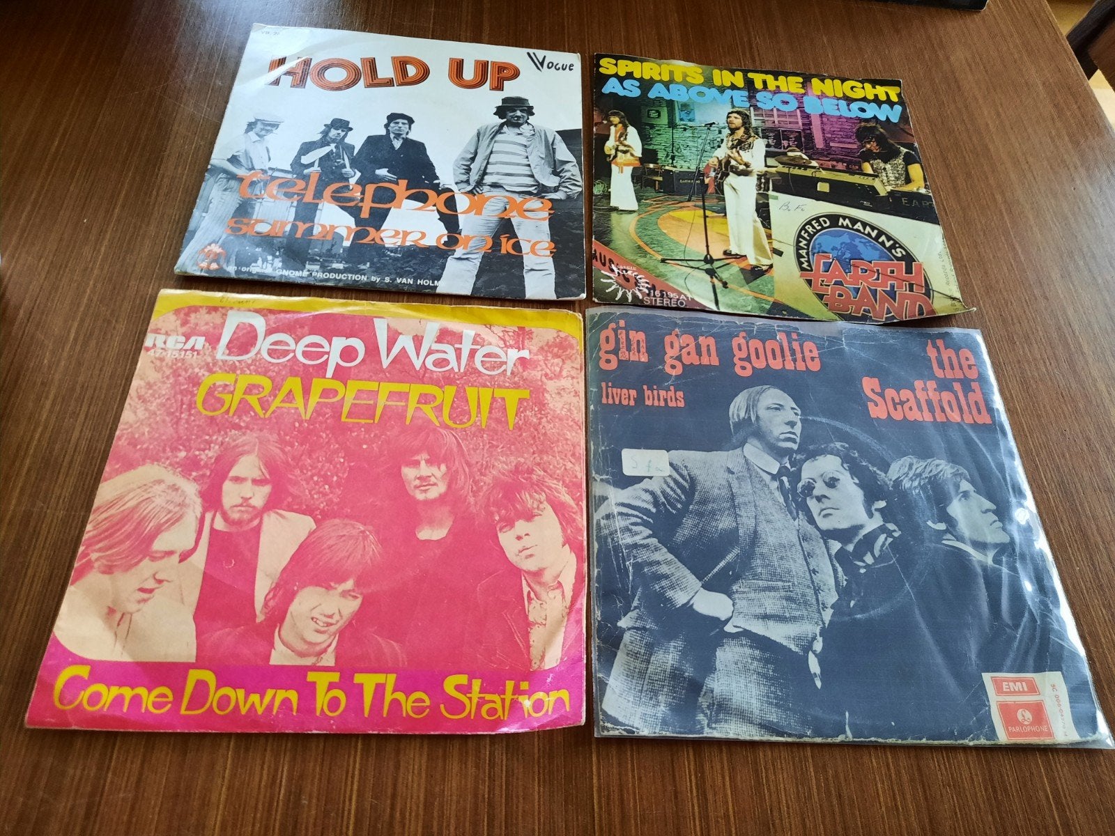 Grapefruit-Hold up- The Scaffold-Manfred mann's Earth band., Ophalen of Verzenden