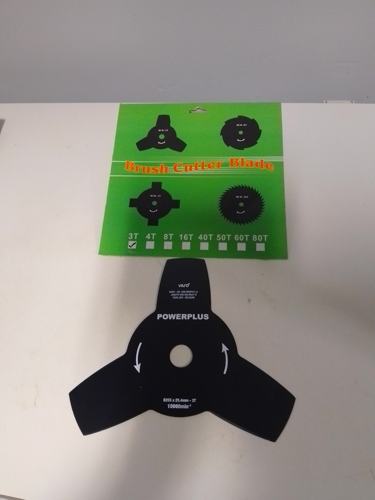 2 NOUVELLES LAMES DE DÉBROUSSAILLEUSE JAMAIS UTILISÉES ! ! !, Enlèvement, Neuf, 30 à 50 cm, Powerplus