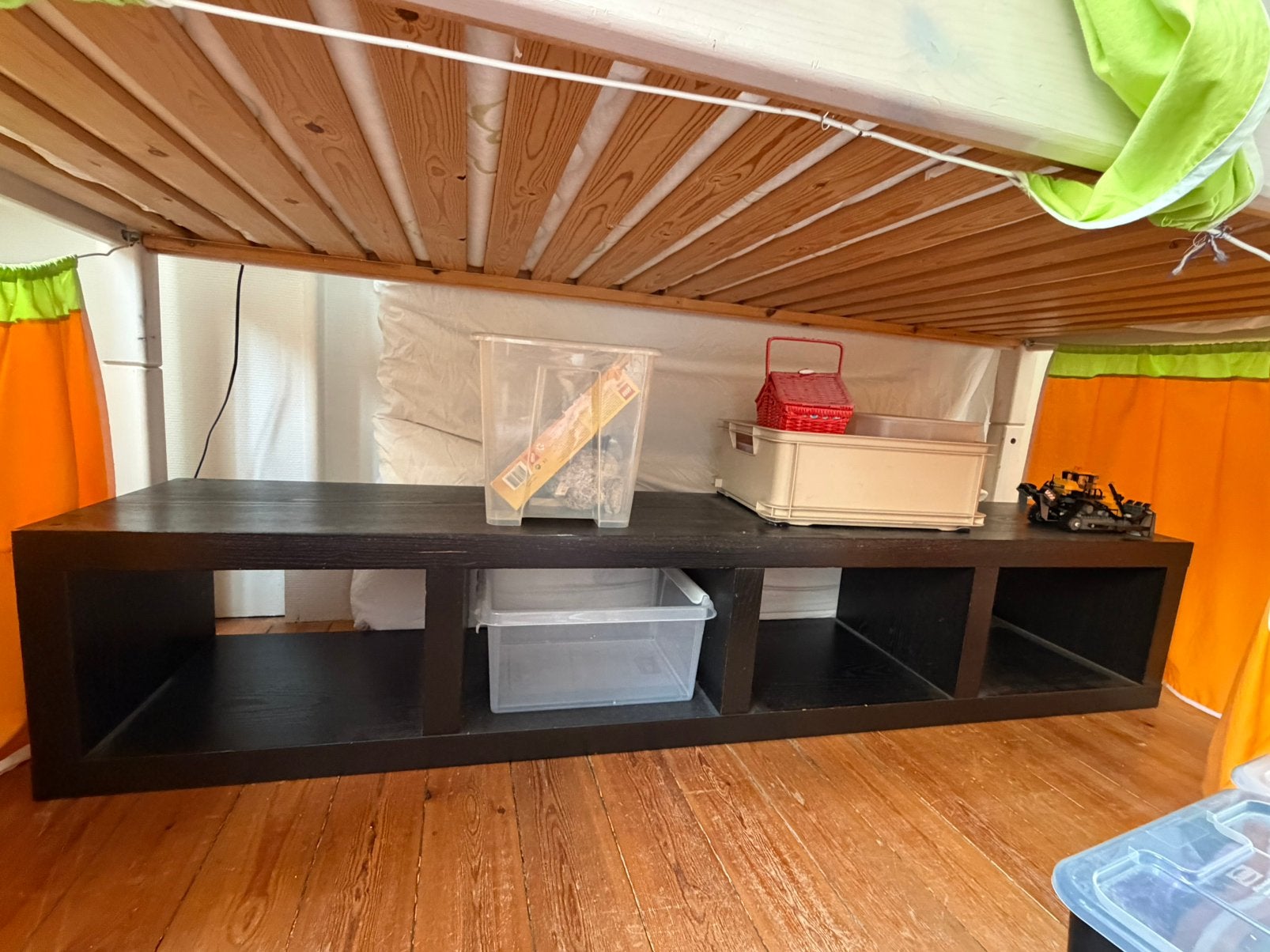 Rare / Vintage - Meuble bas/étagère IKEA KALLAX Noir 4 cases, Maison & Meubles, 25 à 50 cm, Utilisé, 150 à 200 cm, Enlèvement
