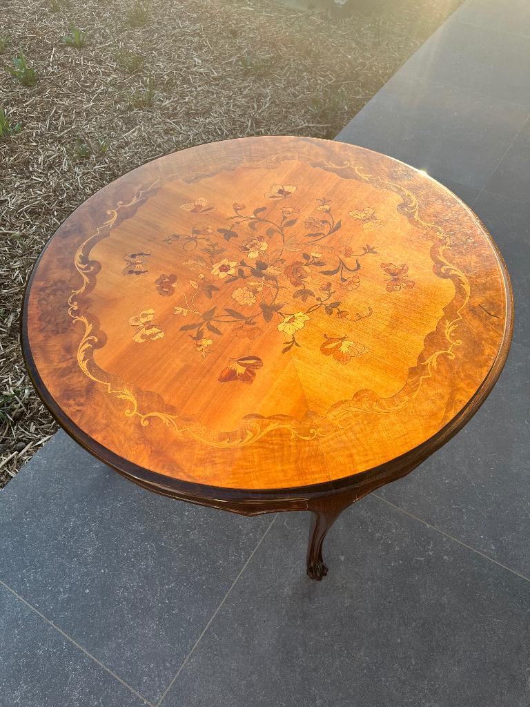 Salontafel in hout met delicaat inlegwerk (barok stijl), Ophalen