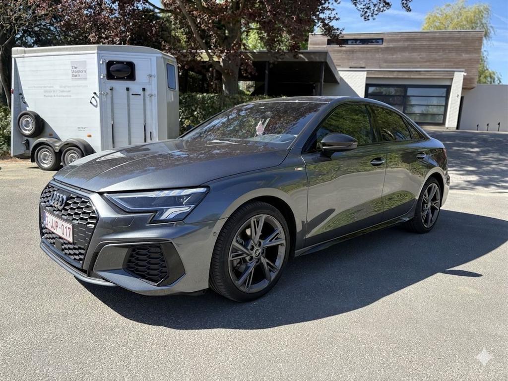 Audi A3 2024 automaat, Auto's, Audi, Bedrijf, A3, Zetelverwarming, Benzine, Automaat, Ophalen