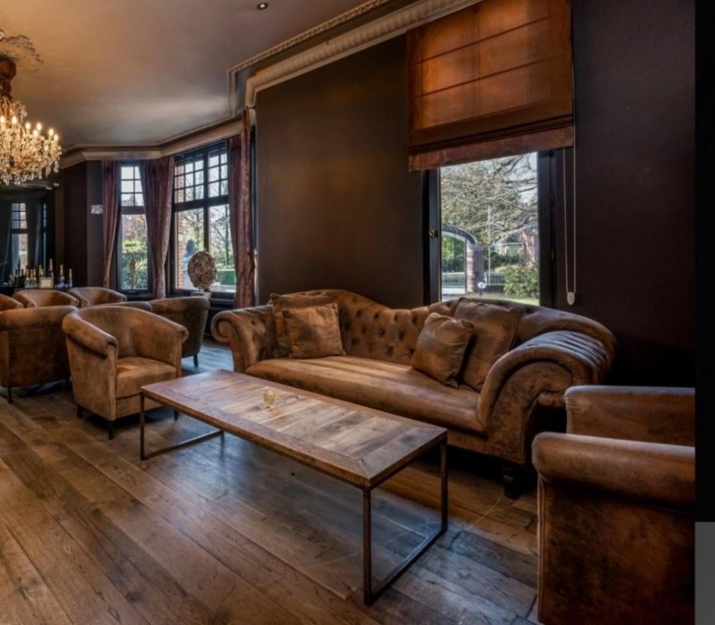 Salon, Ophalen of Verzenden, Zo goed als nieuw, Leer