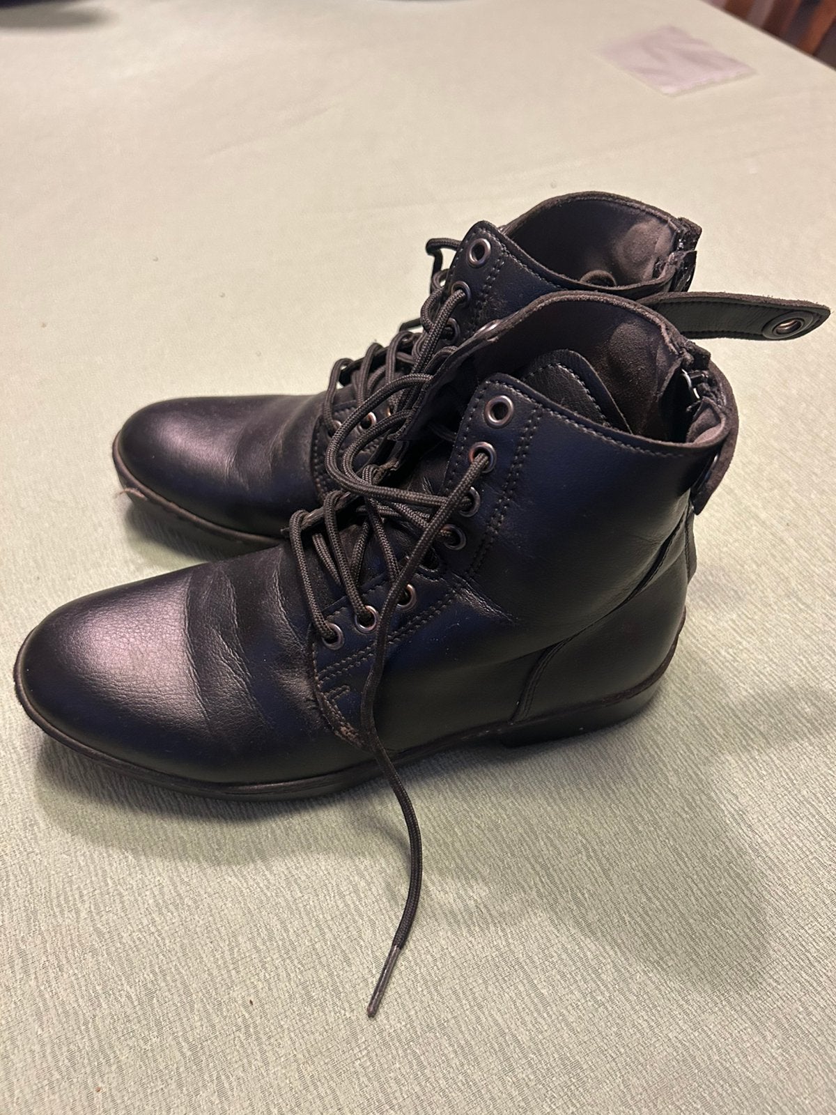 Wedstrijd Paardrijschoenen en caps, Dieren en Toebehoren, Paardrijkleding, Ophalen of Verzenden, Zo goed als nieuw