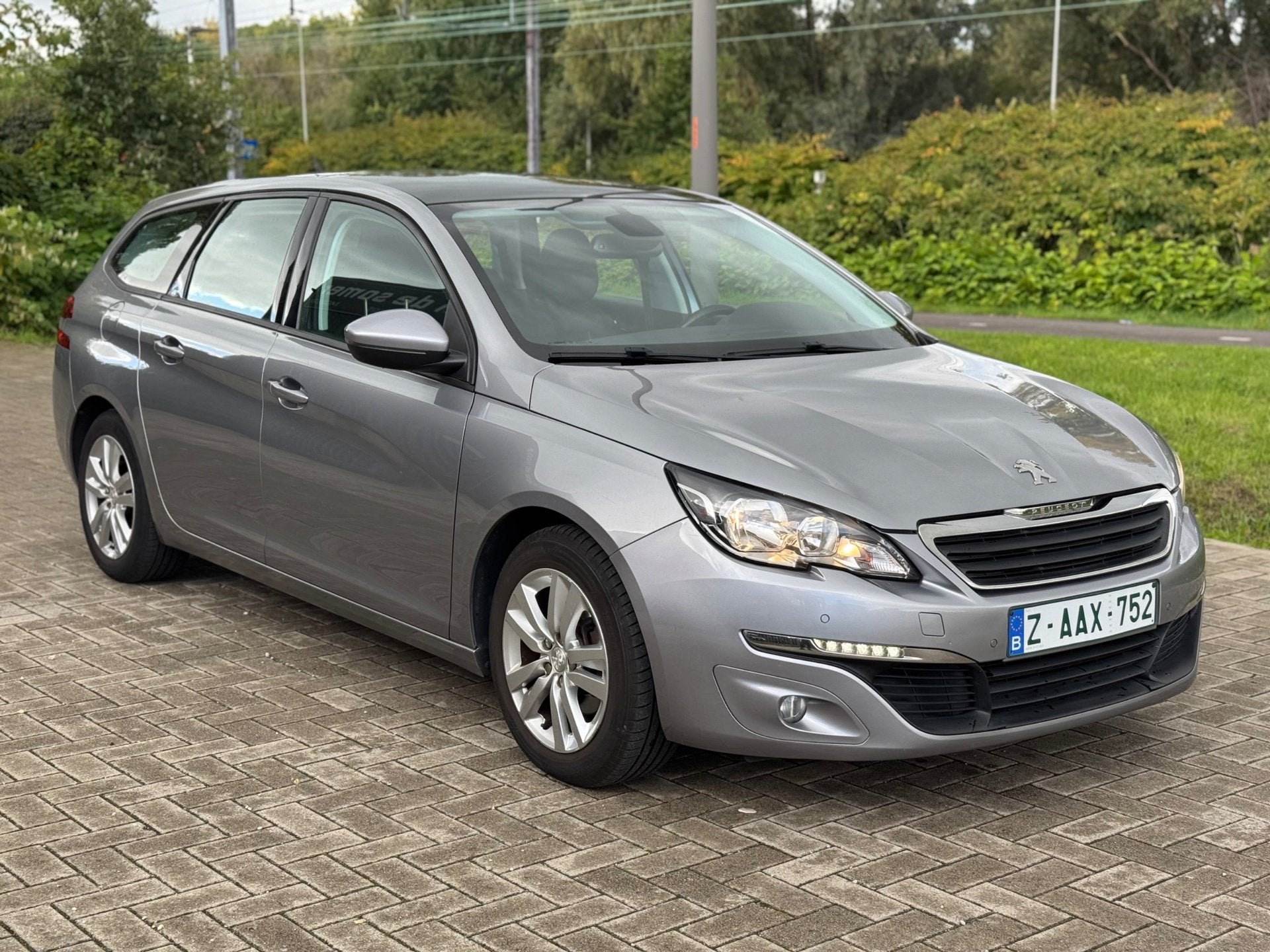 Peugeot 308, 94 kW, Argent ou Gris, Achat, Euro 6