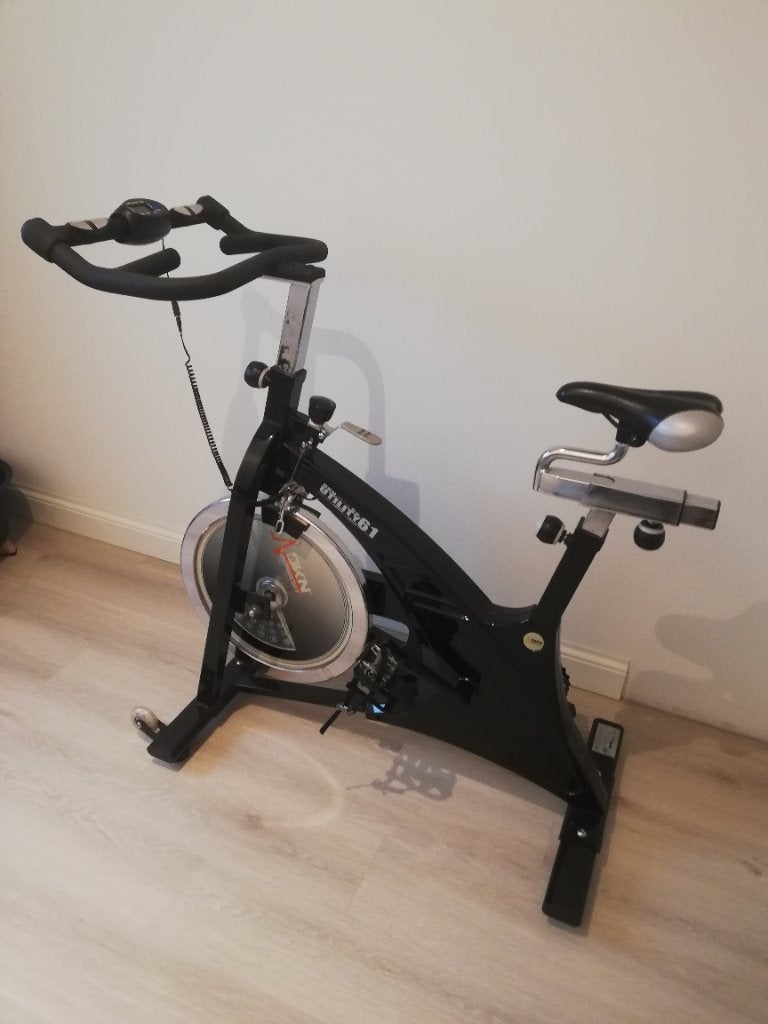 Spinningsfiets /hometrainer, Sport en Fitness, Fitnessapparatuur, Ophalen, Gebruikt, Benen, Hometrainer