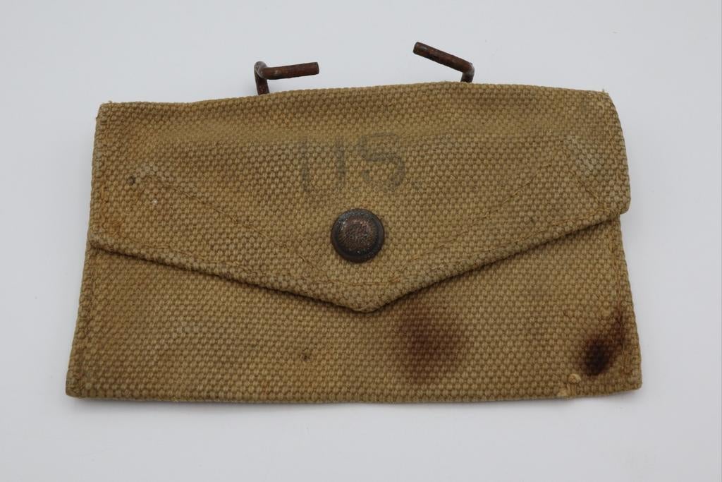 US WWII Pouch, First-Aid Packet, M-1924, British Made 1944, Verzamelen, Ophalen of Verzenden, Landmacht, Kleding of Schoenen