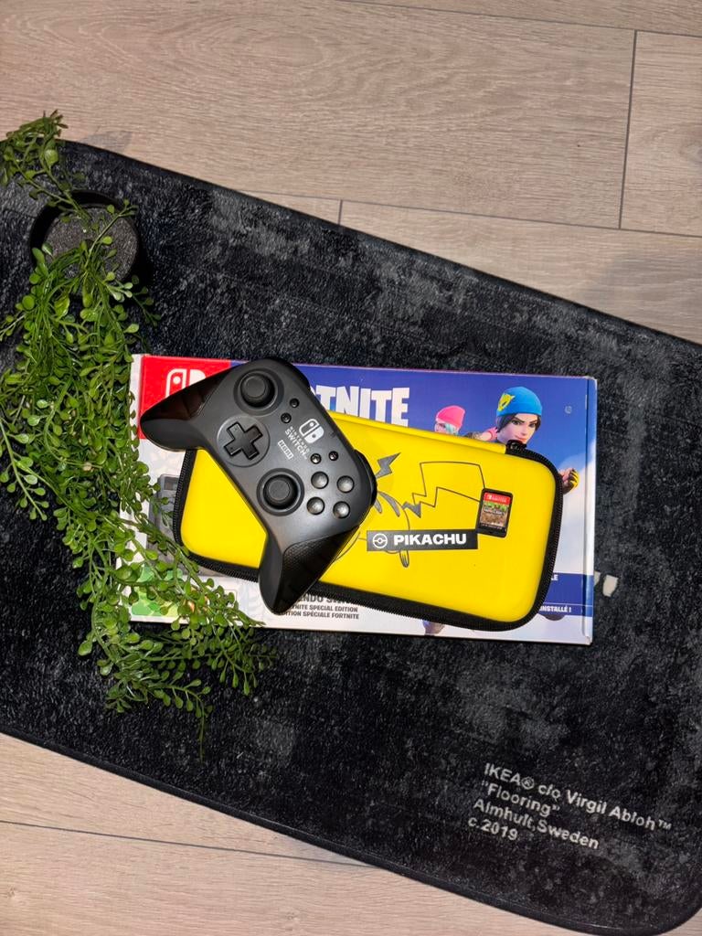Nitendo swich (special edition fornite), Ophalen, Draadloos, Zo goed als nieuw