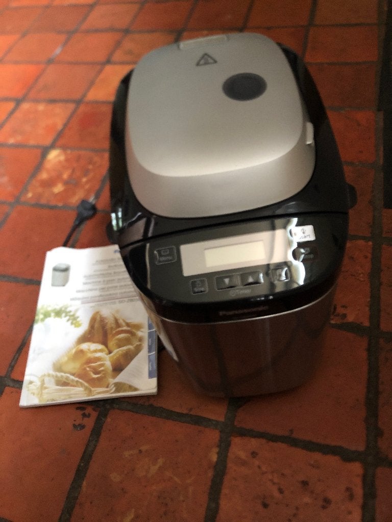 Panasonic broodmachine, Elektronische apparatuur, Broodbakmachines, 400 tot 800 gram deeg, Ophalen, Zo goed als nieuw, Met timer