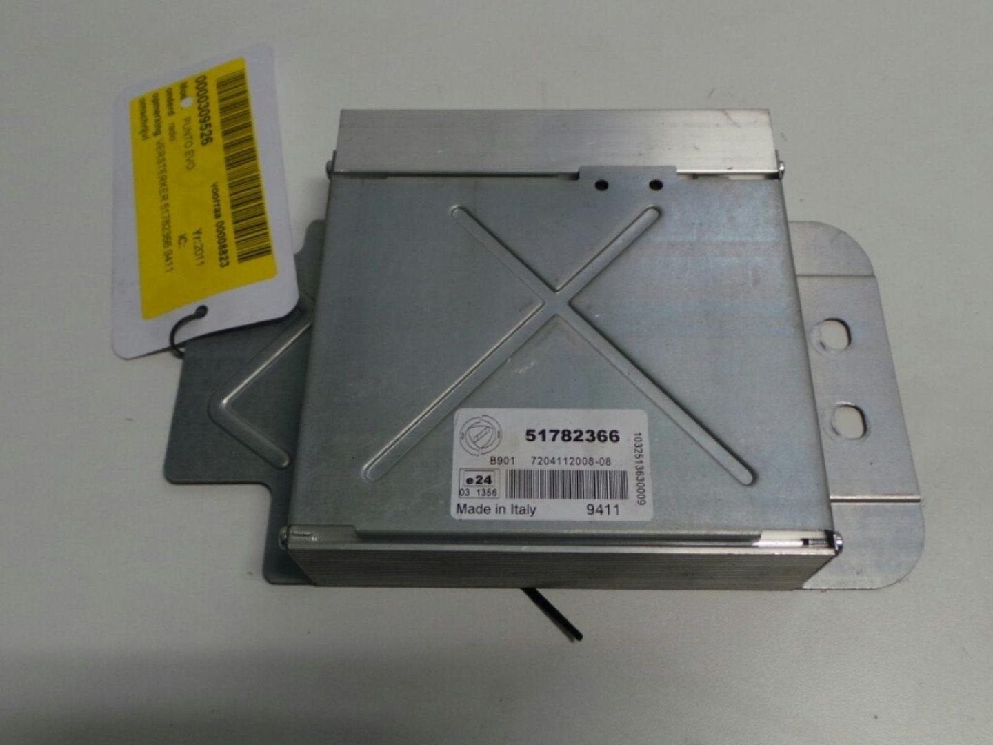 FIAT PUNTO EVO VERSTERKER UNIT AUDIO 2011, Ophalen of Verzenden, Gebruikt, Stiba lid